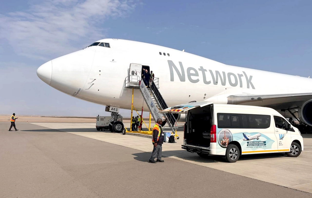 Boeing_747_freighter_operation-20260928
